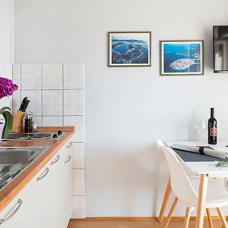 Charming With Sea View In Sibenik, 38 M². *