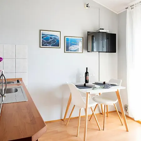 Charming With Sea View In Sibenik, 38 M².