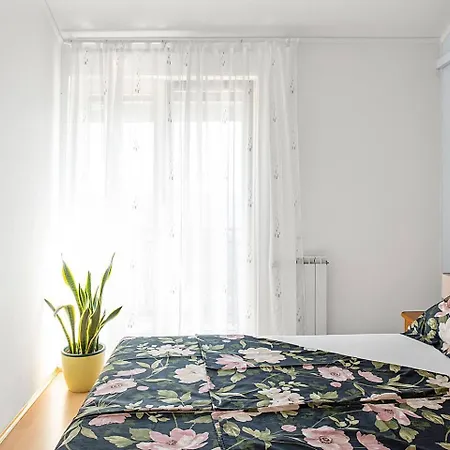Apartmán Charming With Sea View In Sibenik, 38 M².
