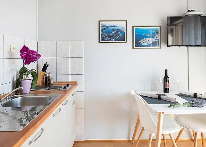 Charming With Sea View In Sibenik, 38 M². *